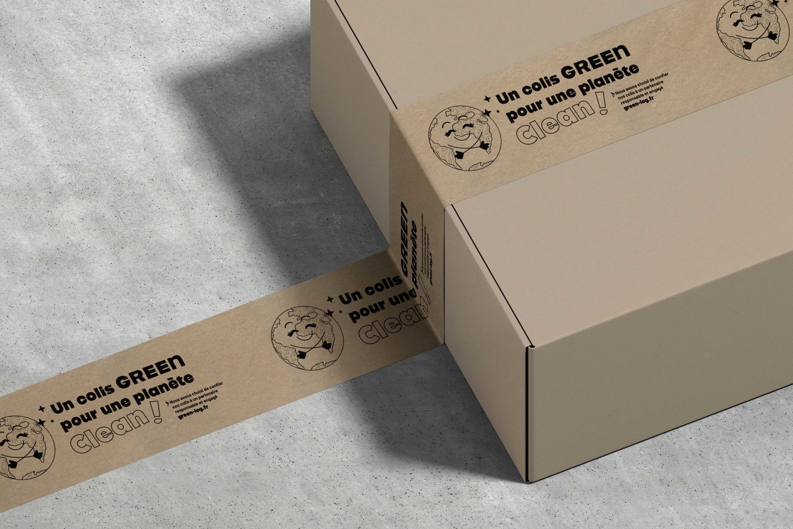 Colis avec le scotch GREENLOG